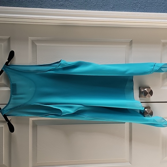 NWOT The Pyramid Collection Sleeveless Asymettrical Hem Lightweight Tunic Large - Picture 6 of 13